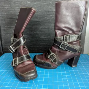Stylish Women's Buckle Boots