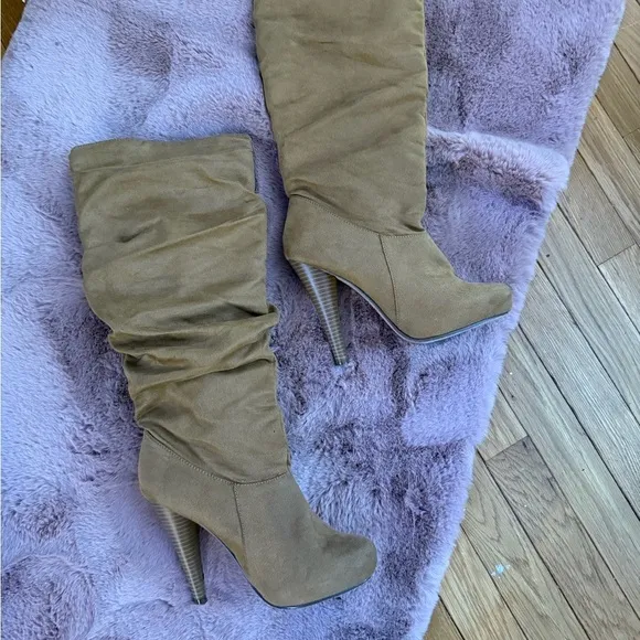 Suede Knee-High Boots - Tan