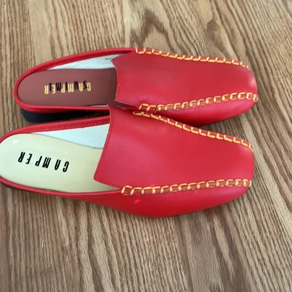 Super cute Vamper mules