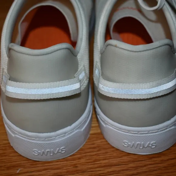 SWIMS Men Off White Mesh Sneakers SZ 10