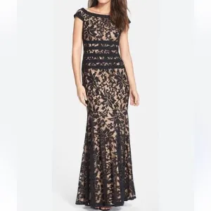 TADASHI SHOJI Navy/Nude Lace Mermaid Cap Sleeve Formal Full Length Gown Sz 14