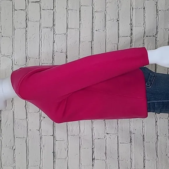 Talbots Cashmere Crewneck 3/4 sleeve Sweater in Hot Pink