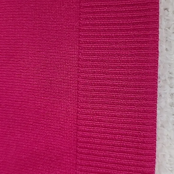 Talbots Cashmere Crewneck 3/4 sleeve Sweater in Hot Pink