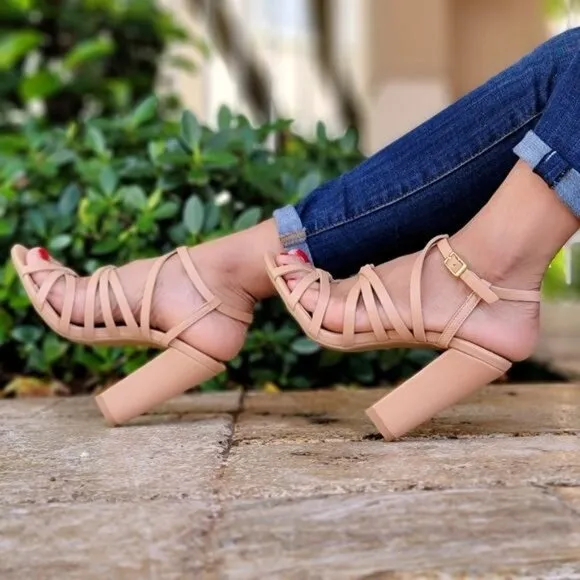 Taupe Strappy Open Toe Chunky Heel Sandals‎