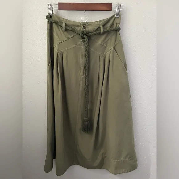 THE GREAT. The Field Skirt in Army Green Size 1
