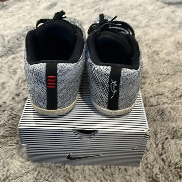 The Nike Kobe 11 Elite Low Oreo size 8.5