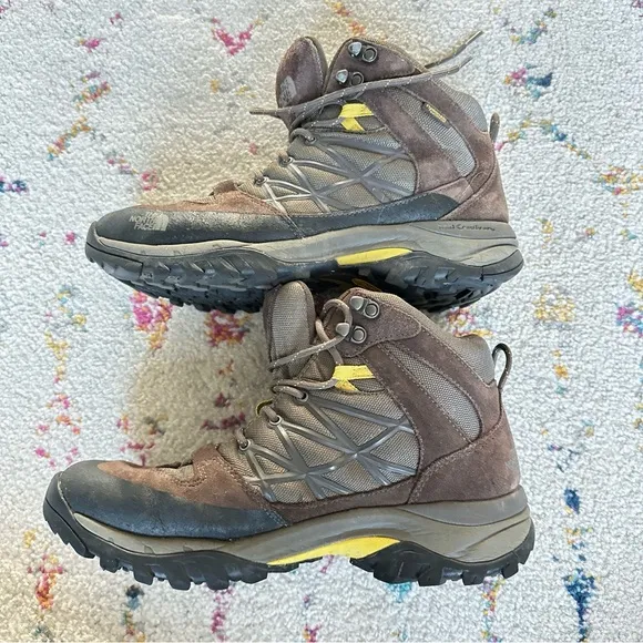 The North Face Boots - Brown and Yellow size 9.5