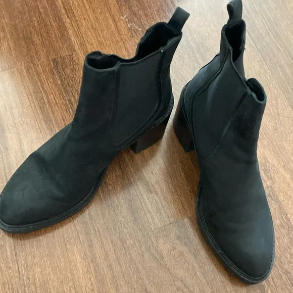 Thursday Boot Company Knockout High Heel Chelsea Boots Sz 9