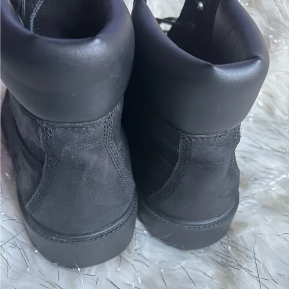 Timberland Black Boots Boy’s 7/ Women’s 8.5