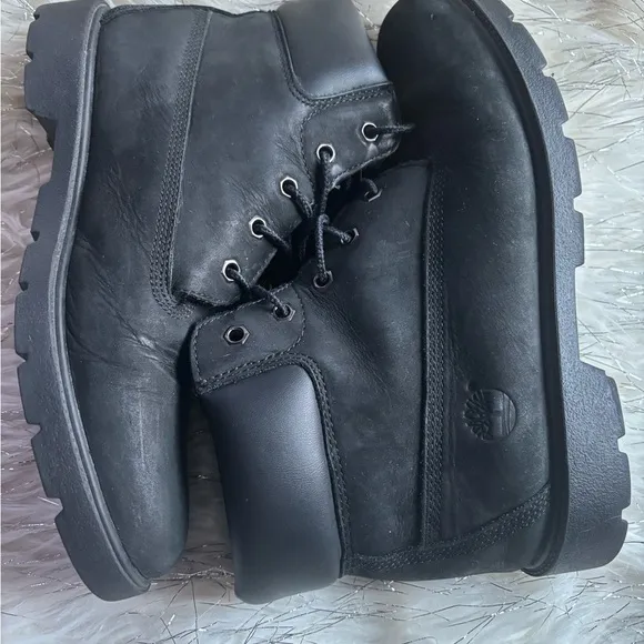 Timberland Black Boots Boy’s 7/ Women’s 8.5