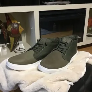 TIMBERLAND David Square Chukka Boots/Sneakers