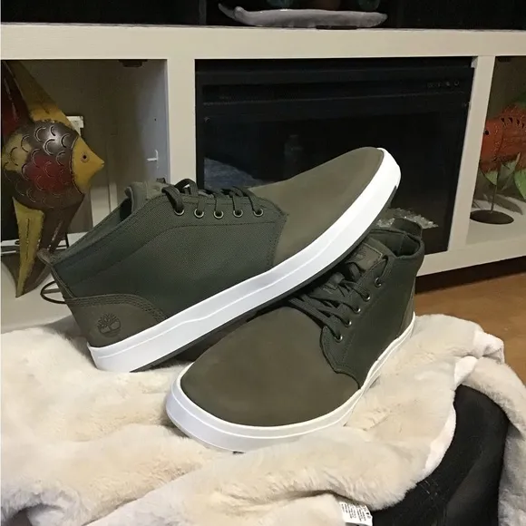 TIMBERLAND David Square Chukka Boots/Sneakers