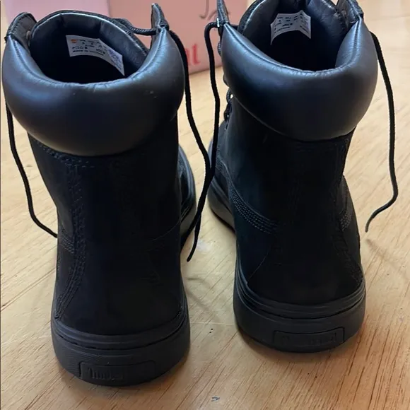 Timberland Men's Black Boots..Used one time only literally mew