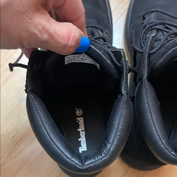 Timberland Men's Black Boots..Used one time only literally mew