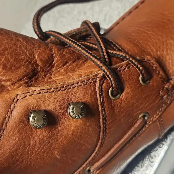 Timberland Men's Brown Leather Boots Size 9. steel toe