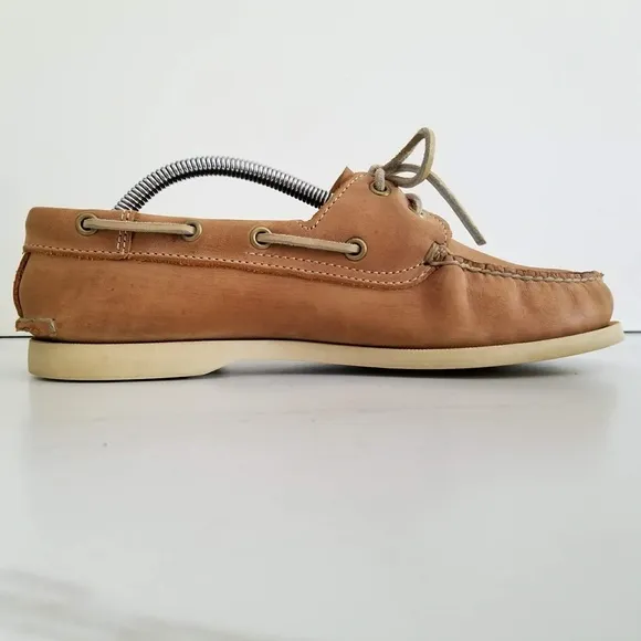 TIMBERLAND Men's Classic Brig 2-Eye Tan Leather Boat Shoes Style 68547 Moc Toe