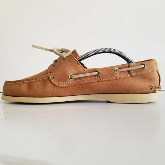 TIMBERLAND Men's Classic Brig 2-Eye Tan Leather Boat Shoes Style 68547 Moc Toe