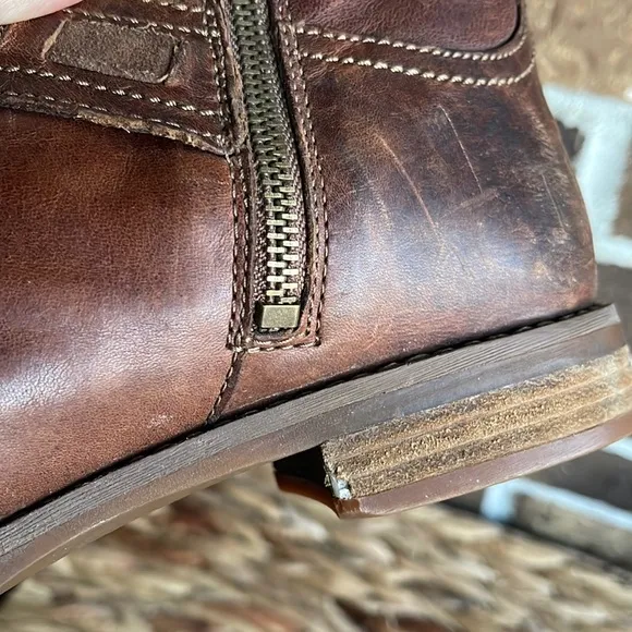 Timberland Tobacco Brown Leather Savin Hill Adjustable Shaft Riding Boots