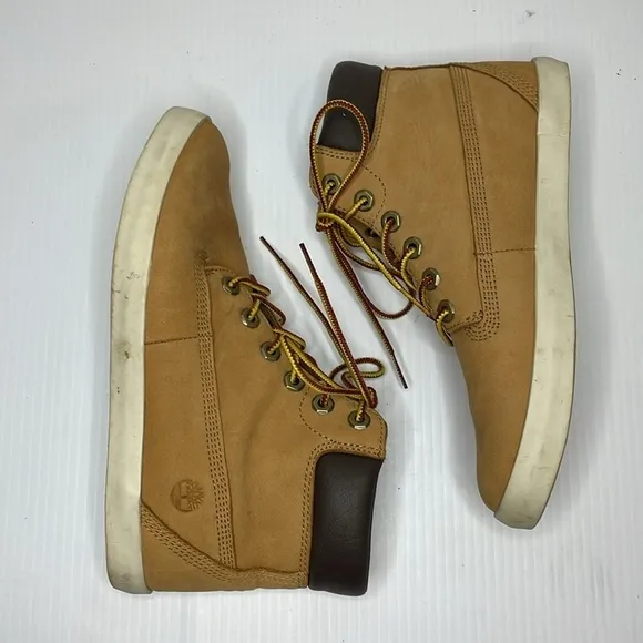 Timberland Women's Size 7.5 Earthkeepers Glastenbury 6 Inch Boots Wheat Nubuck
