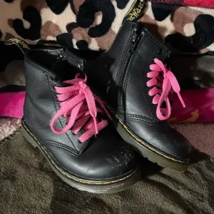 Toddler Dr. Martens Boots💜💚