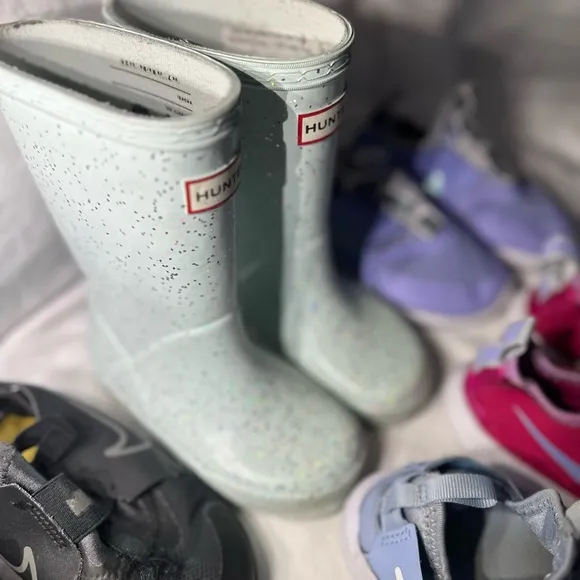 Toddler Girl’s Nike Sneakers &amp; Hunter Boots size 9