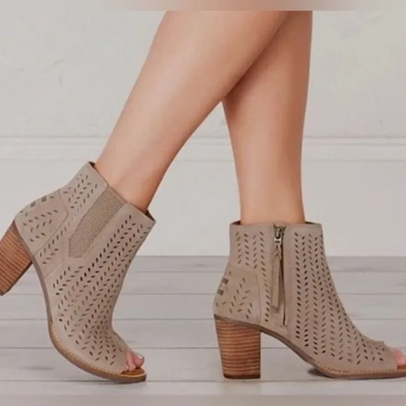 Toms Majorca Tan Khaki Suede Peep Toe Heeled Bootie.