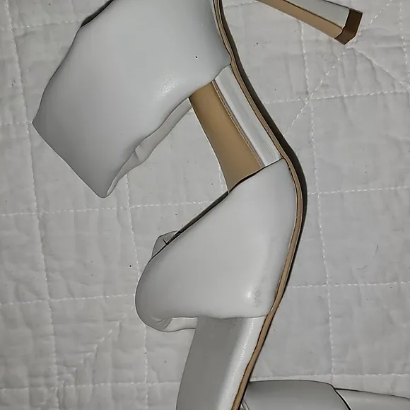 Tony Bianco heels Lucy Dove Nappa square open toe cream sz 7