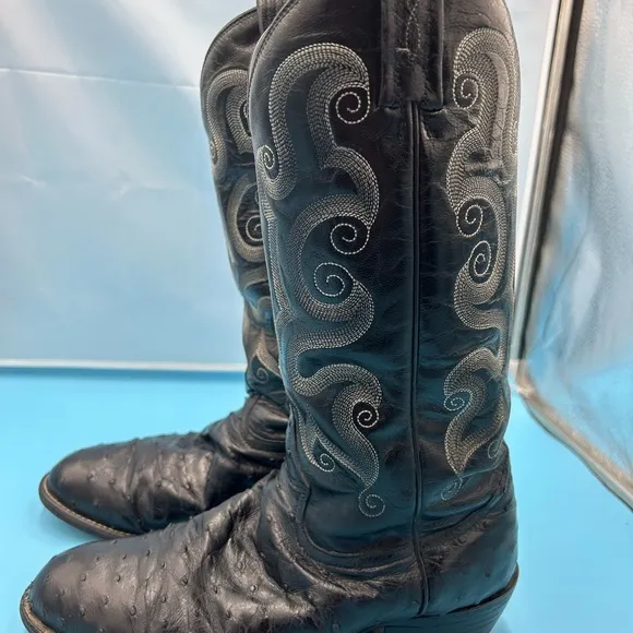 Tony Lama men 8 vintage exotic quill cowboy boots, USA
