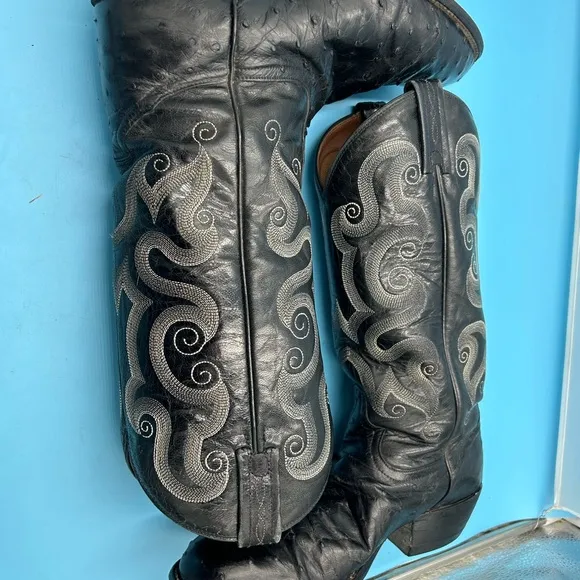 Tony Lama men 8 vintage exotic quill cowboy boots, USA