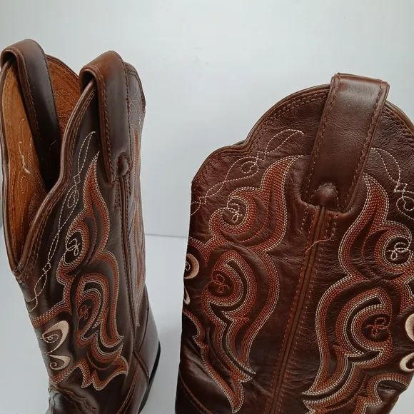 Tony Lama Womens Leather Boots Size 8B Oil Resisting