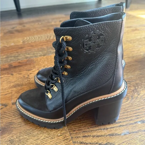 Tory Burch combat boots Black Leather Ankle Boots Sz 6