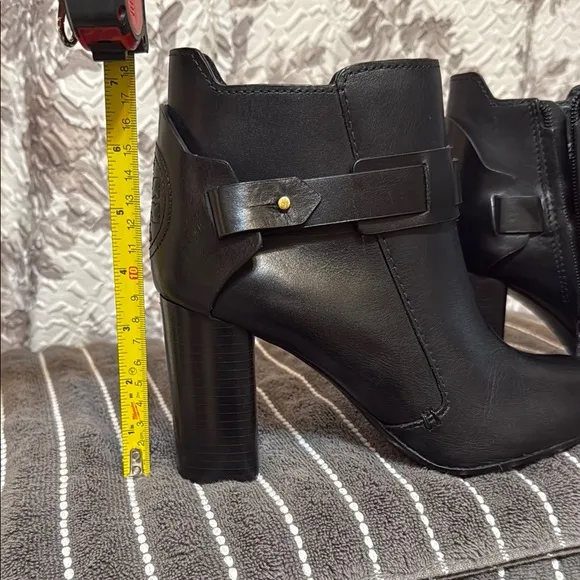 Tory Burch.  NWOT Elegant Black Leather Ankle Boots