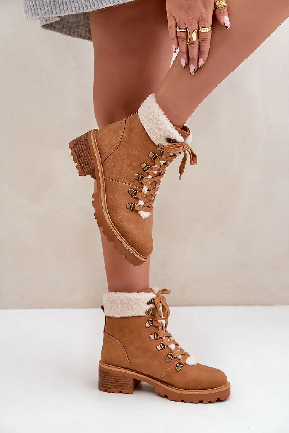 Trapper shoes