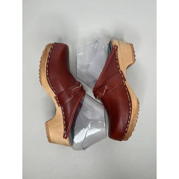 Trolls by Samhill Sweden Red Leather Wooden Sole Clogs Mules Slip On Size 6