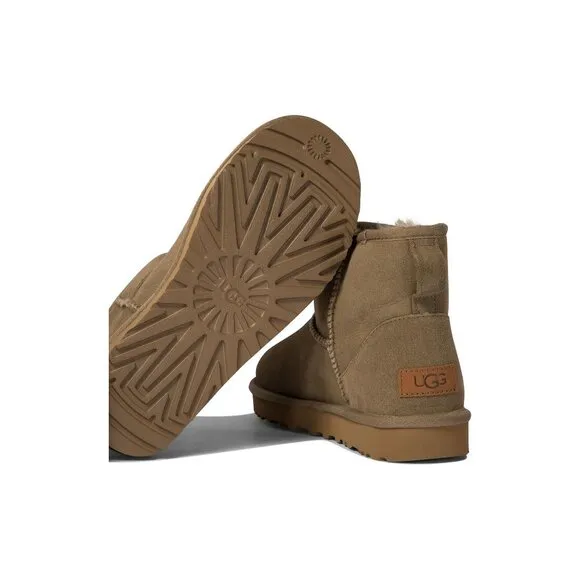 Ugg &quot;classic Mini Ii&quot; Ankle Boots Size US 5