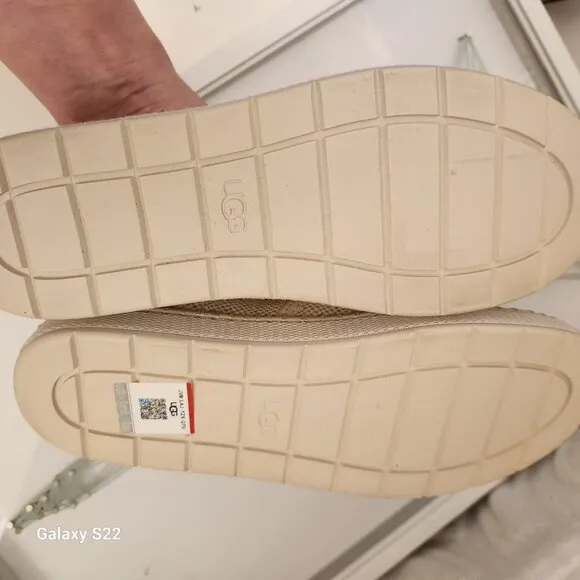 UGG &quot;Luciah&quot; Woven/Canvas Slip on Sneakers. NIB. Size 6