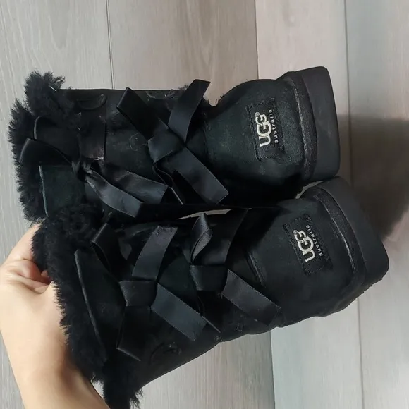 Ugg Australia Women 3280Y Classic Bailey Bow Boots shoes sz 5