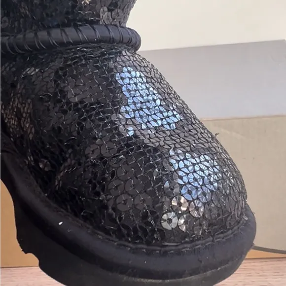 UGG Bailey Black Sequin Toddler Boots- SZ 7 C
