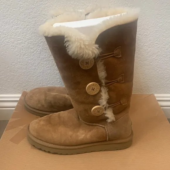 UGG Bailey Button Boots, BAILEY BUTTON TRIPLET II BOOT