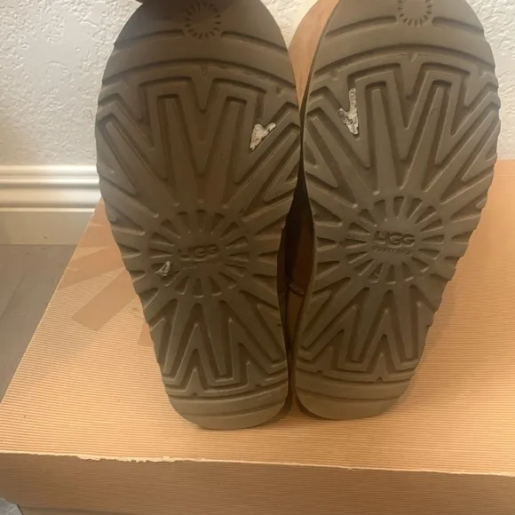 UGG Bailey Button Boots, BAILEY BUTTON TRIPLET II BOOT