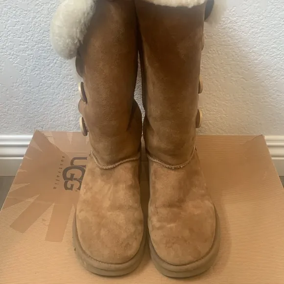 UGG Bailey Button Boots, BAILEY BUTTON TRIPLET II BOOT