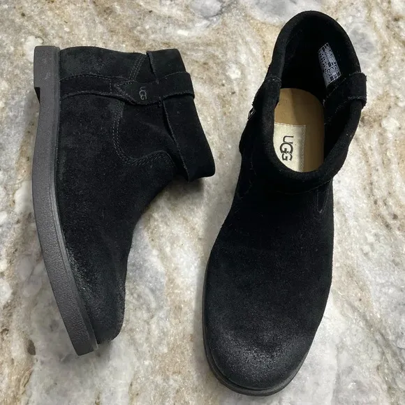 UGG Boots Josefene Cuff Black Woman's 6