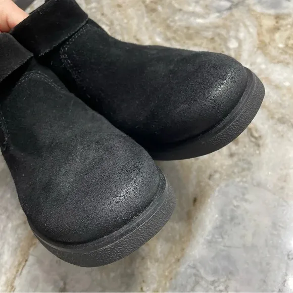 UGG Boots Josefene Cuff Black Woman's 6