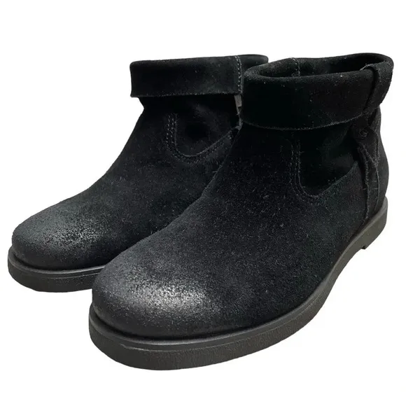UGG Boots Josefene Cuff Black Woman's 6