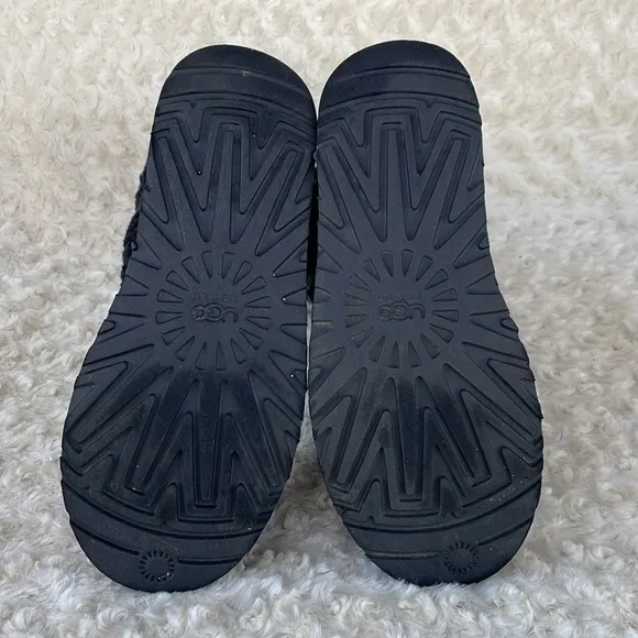 UGG cardy knit boots