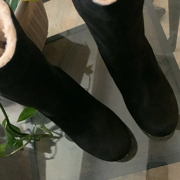 UGG Carnagie Wedge Clog Boots