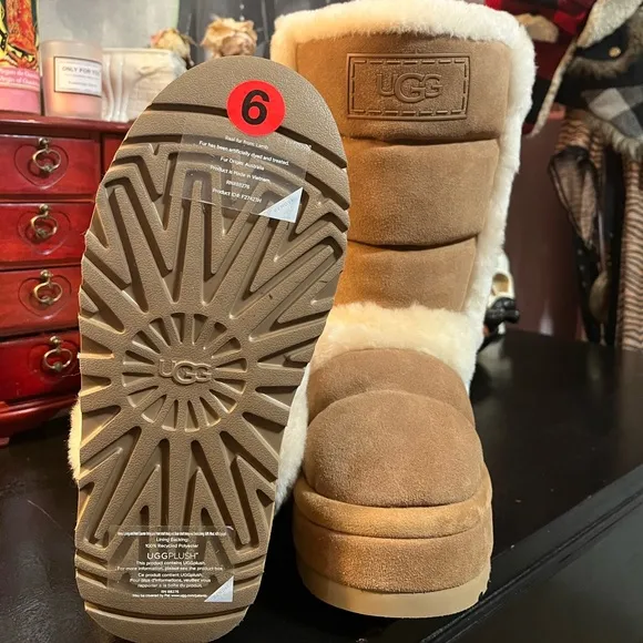 UGG Chillapeak platform boots