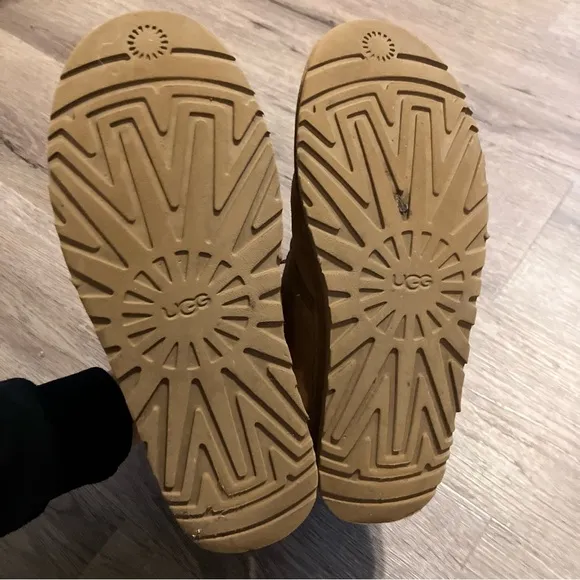 Ugg Chukka Boots 12 EUC