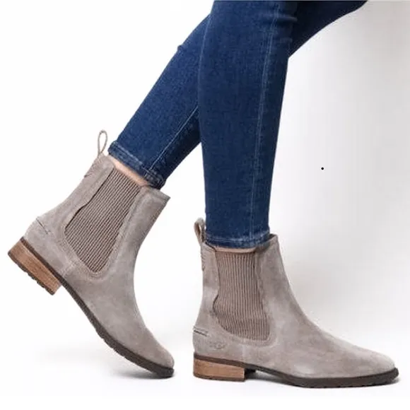 UGG Hillhurst II Chelsea Waterproof Boots Taupe Gray Suede Ankle Slip On: NWOT