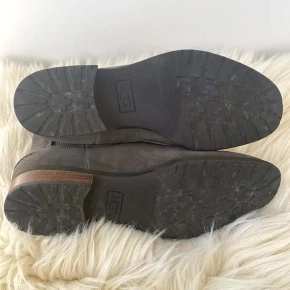 UGG Hillhurst II Chelsea Waterproof Boots Taupe Gray Suede Ankle Slip On: NWOT